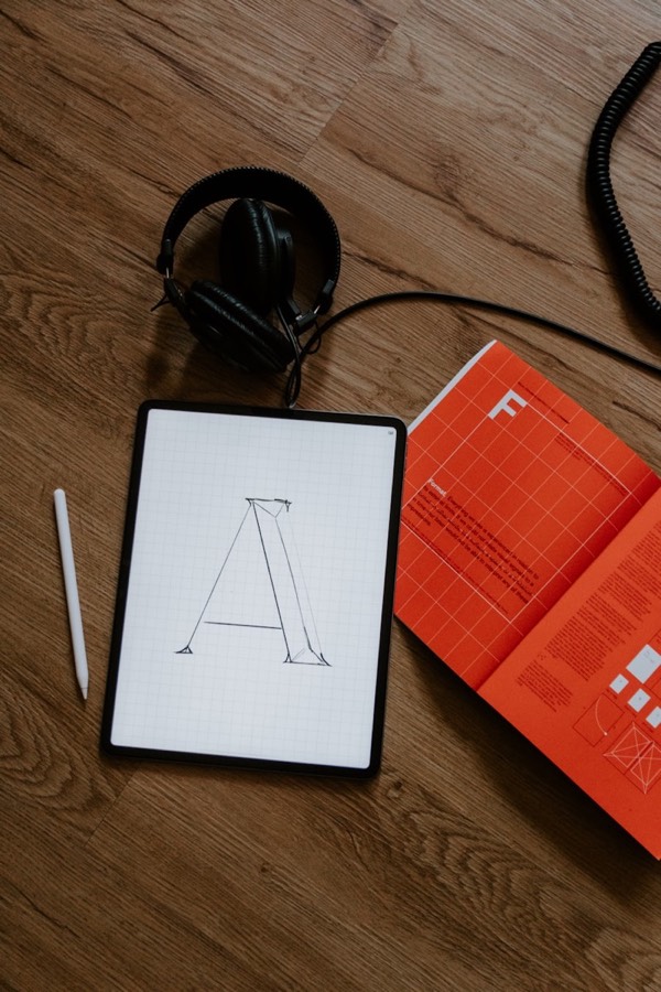 Rootbridge Finance — brand and web by Axiom Agency